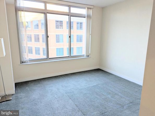 820 N Pollard Street 810, Arlington VA 22203