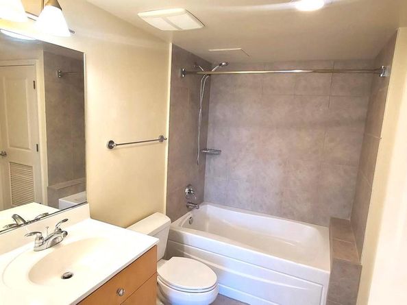 820 N Pollard Street 810, Arlington VA 22203