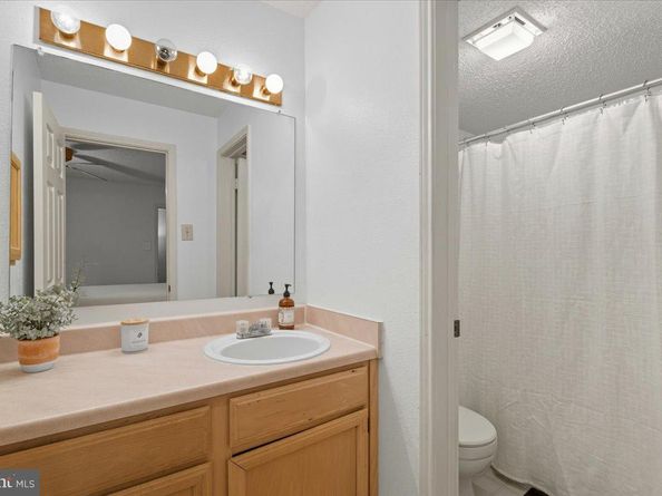 1517 Lincoln Way 304A, Mclean VA 22102