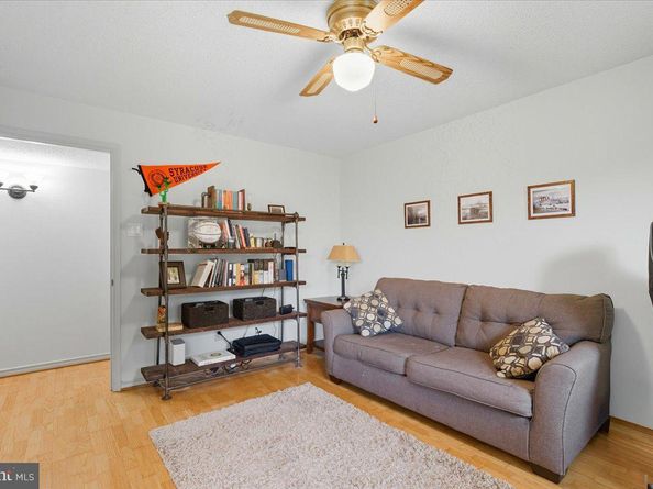 1517 Lincoln Way 304A, Mclean VA 22102