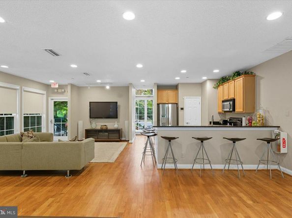 1517 Lincoln Way 304A, Mclean VA 22102