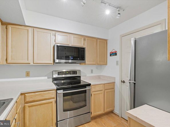 1517 Lincoln Way 304A, Mclean VA 22102