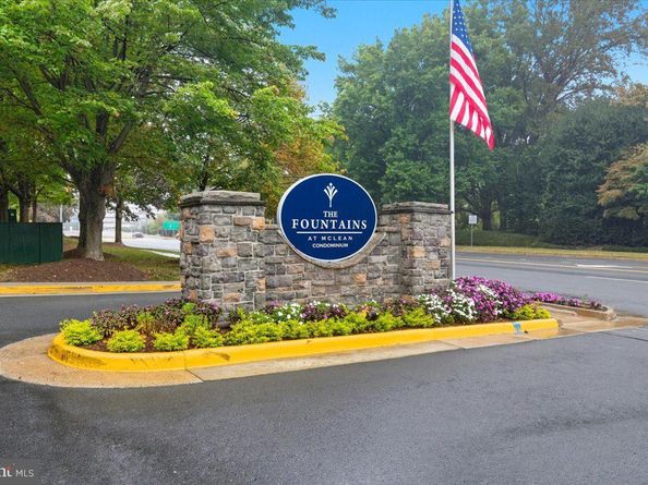 1517 Lincoln Way 304A, Mclean VA 22102
