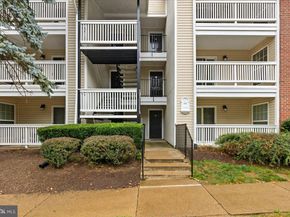 1517 Lincoln Way 304A, Mclean VA 22102