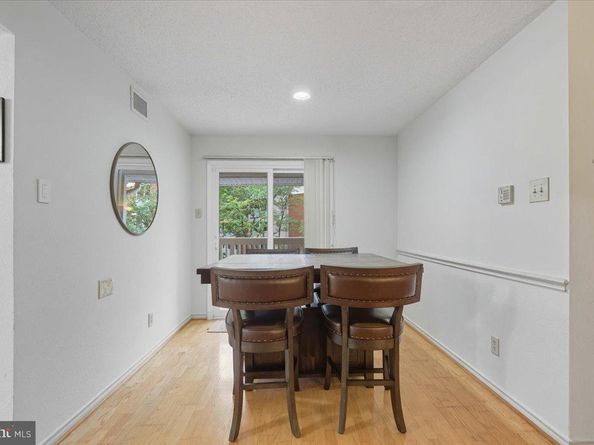 1517 Lincoln Way 304A, Mclean VA 22102