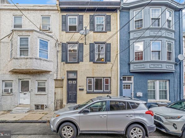 4413 Baker Street, Philadelphia PA 19127
