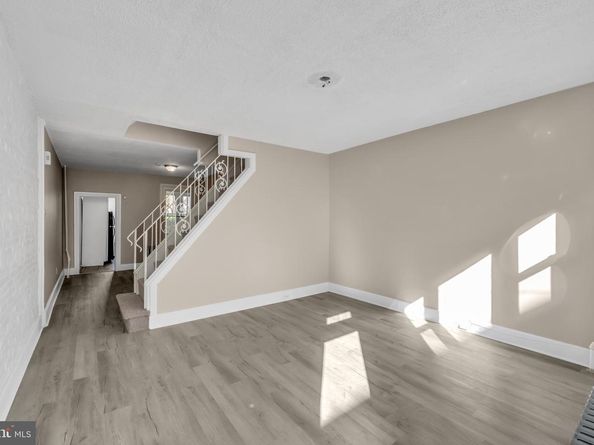 4413 Baker Street, Philadelphia PA 19127