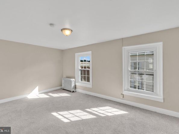 4413 Baker Street, Philadelphia PA 19127