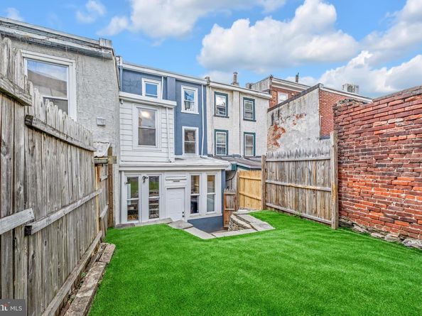 4413 Baker Street, Philadelphia PA 19127