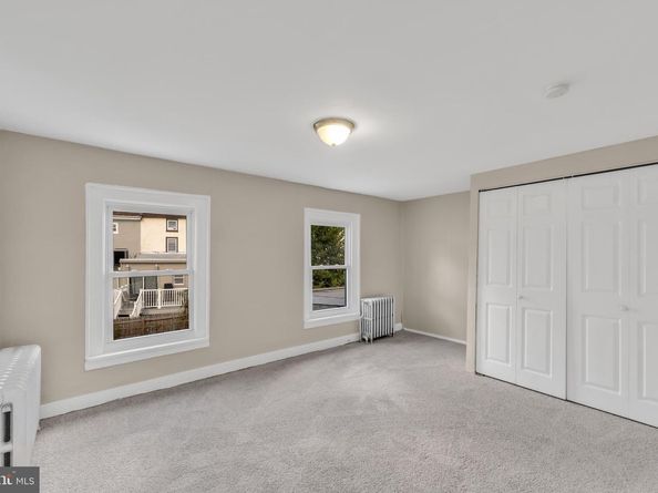 4413 Baker Street, Philadelphia PA 19127
