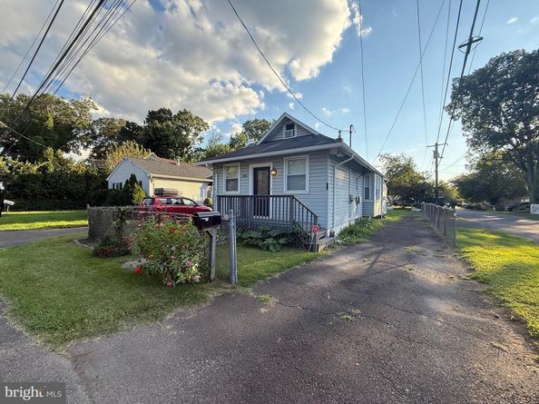 500 Wyoming Avenue, Croydon PA 19021