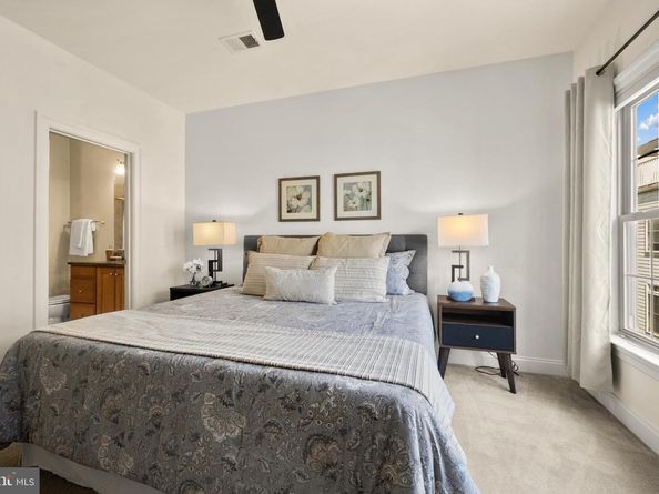 4340 N Henderson Road, Arlington VA 22203