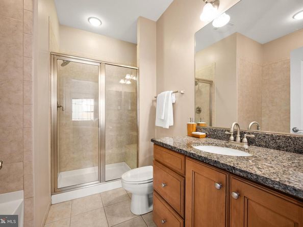 4340 N Henderson Road, Arlington VA 22203
