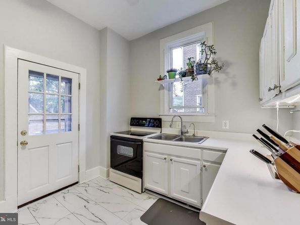 1302 Floral Street NW, Washington DC 20012