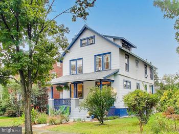1302 Floral Street NW