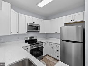 4551 Strutfield Lane 4111, Alexandria VA 22311