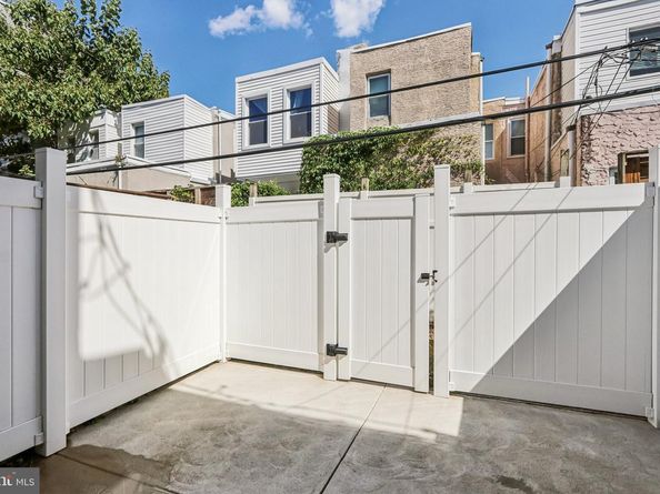 2117 Fernon Street, Philadelphia PA 19145