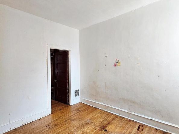 2328 W Cumberland Street W, Philadelphia PA 19132