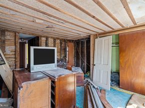 567 Linden Street, Bristol PA 19007