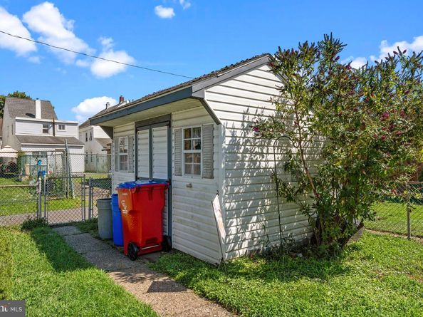 567 Linden Street, Bristol PA 19007
