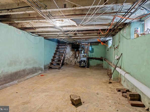 567 Linden Street, Bristol PA 19007
