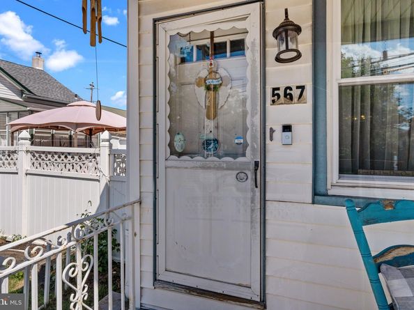 567 Linden Street, Bristol PA 19007