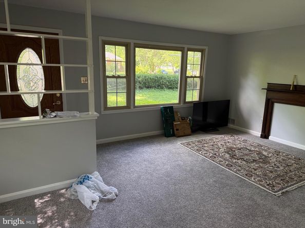 7428 Nigh Road, Falls Church VA 22043