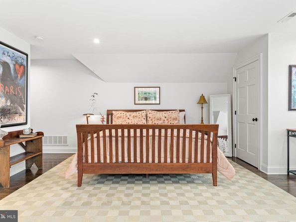 918 Hereford Drive, Berwyn PA 19312