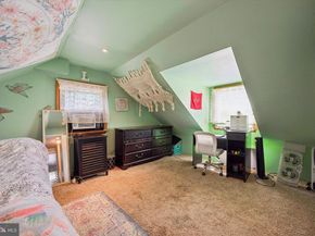 40 W Lehman Avenue, Hatboro PA 19040