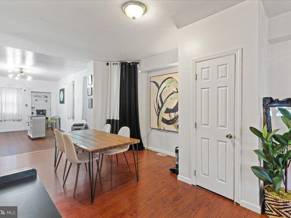 5842 Pine Street, Philadelphia PA 19143