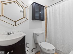 5842 Pine Street, Philadelphia PA 19143
