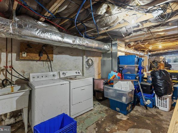 5842 Pine Street, Philadelphia PA 19143