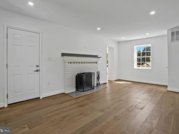 2839 Meadow Lane, Falls Church VA 22042