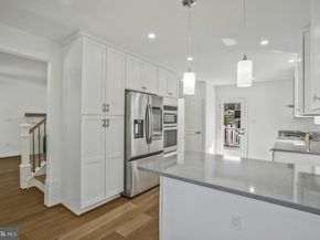2839 Meadow Lane, Falls Church VA 22042