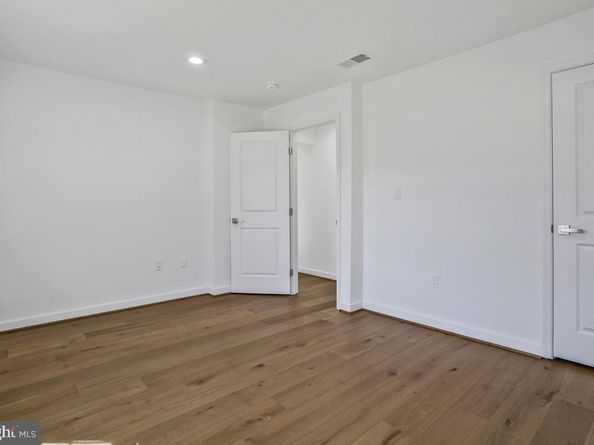 2839 Meadow Lane, Falls Church VA 22042