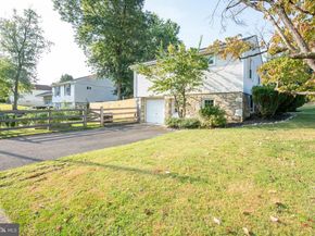 953 Old Ford Road, Huntingdon Valley PA 19006