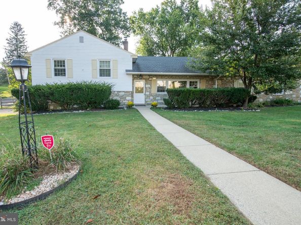953 Old Ford Road, Huntingdon Valley PA 19006