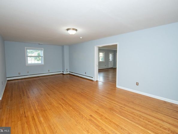 953 Old Ford Road, Huntingdon Valley PA 19006