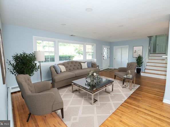 953 Old Ford Road, Huntingdon Valley PA 19006