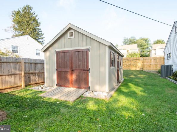 953 Old Ford Road, Huntingdon Valley PA 19006