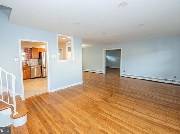 953 Old Ford Road, Huntingdon Valley PA 19006
