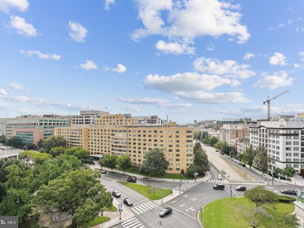 1 Scott Circle NW 105, Washington DC 20036