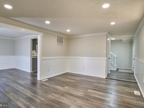 13032 Monterey Estates Drive, Herndon VA 20171