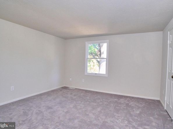 13032 Monterey Estates Drive, Herndon VA 20171
