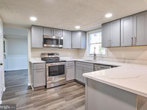 13032 Monterey Estates Drive, Herndon VA 20171