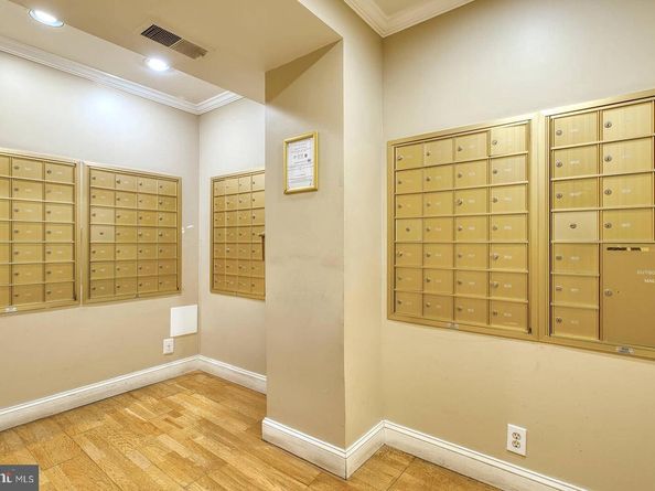 5340 Holmes Run Parkway 804, Alexandria VA 22304