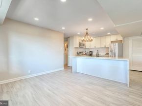 5340 Holmes Run Parkway 804, Alexandria VA 22304