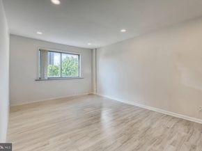 5340 Holmes Run Parkway 804, Alexandria VA 22304