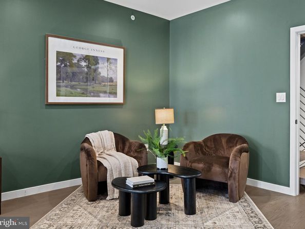 2106 Spring Street, Philadelphia PA 19103