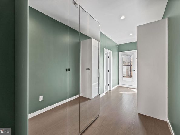 2106 Spring Street, Philadelphia PA 19103